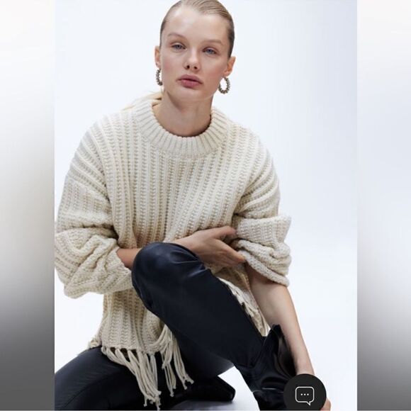 H&M- Women’s Cream Fringe-Trimmed Chunky Knit Fisherman Wool Blend Sweater, M - Picture 2 of 11